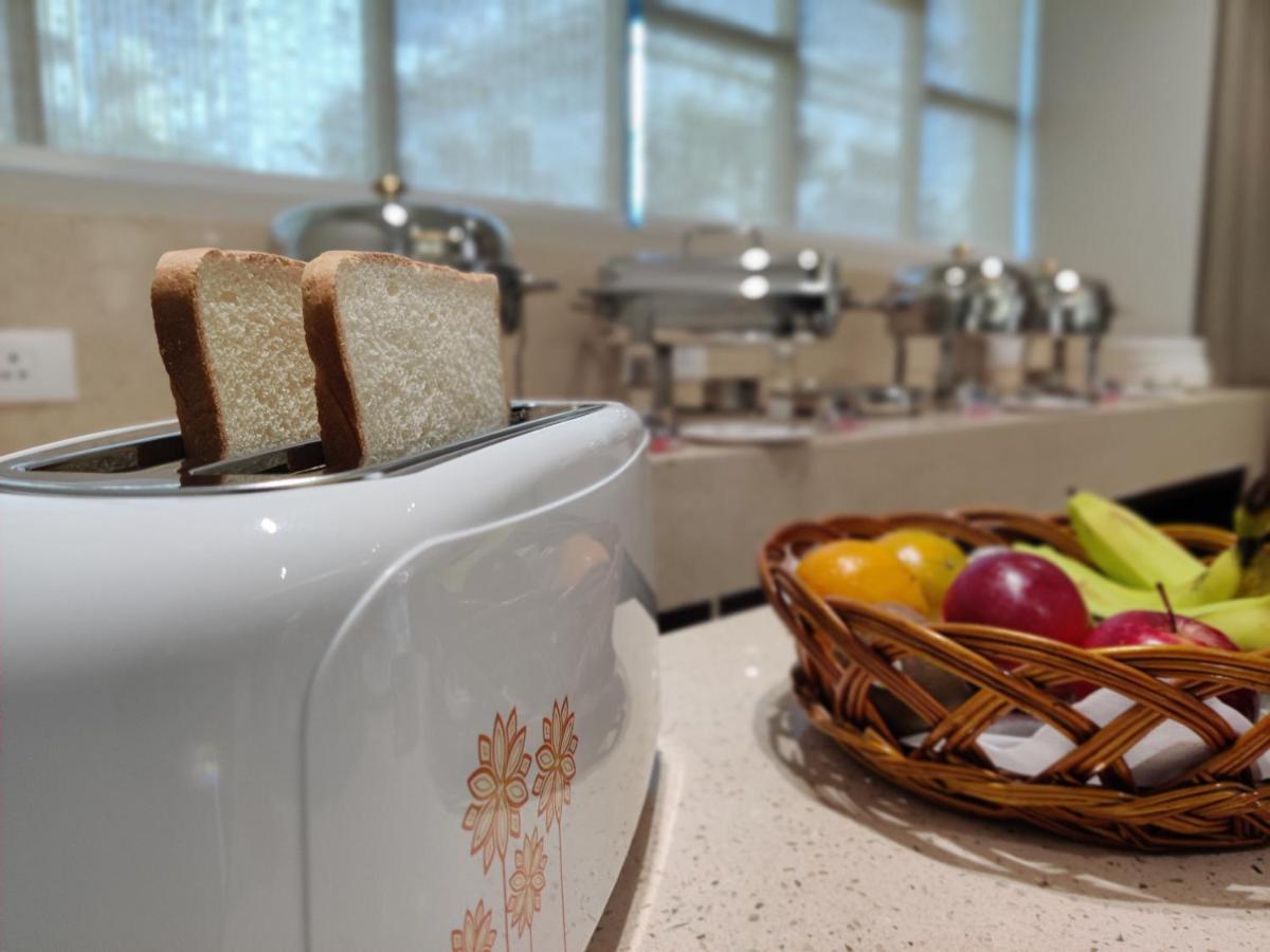 Park Iris Hotels, Bharathi Nagar Vijayawāda エクステリア 写真